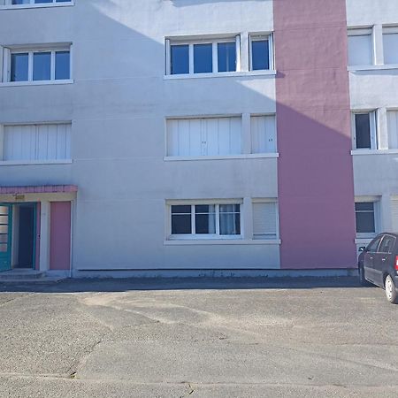 Appartement Tres Bien Place Chateauroux Bagian luar foto