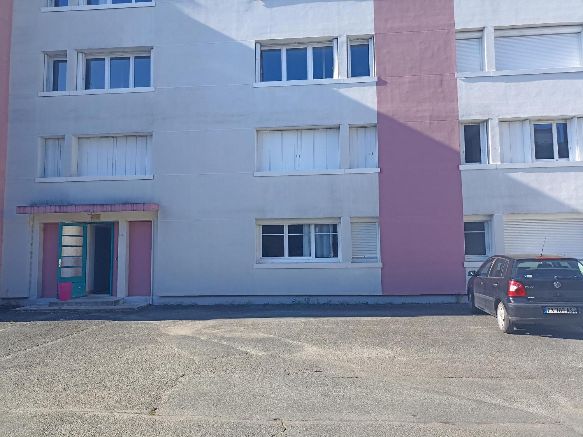 Appartement Tres Bien Place Chateauroux Bagian luar foto